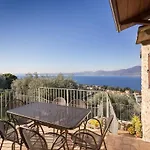 Lucia Coi-quiet And View Villa Torri Del Benaco